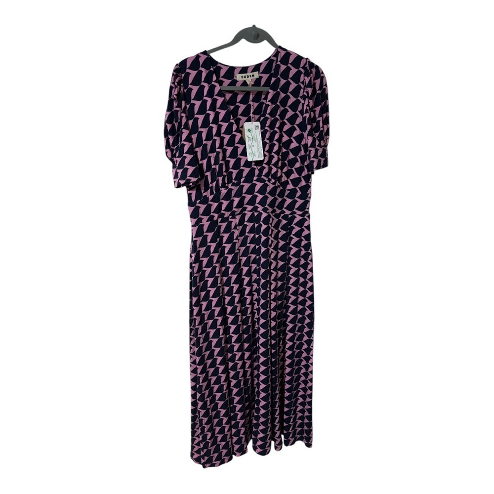 Boden Women’s v-neckline dress